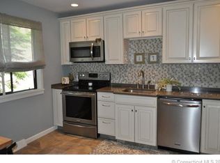 44 Byron Dr, Avon, CT 06001