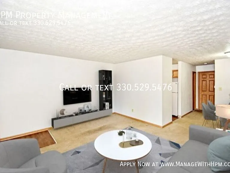 82 1st St SE #11 — Photo 6