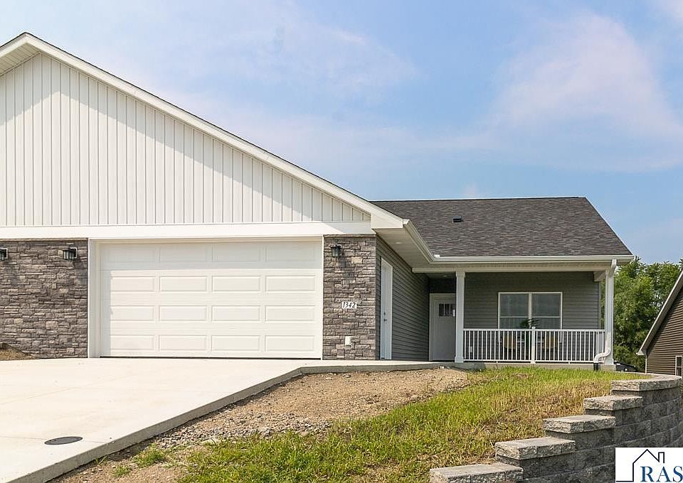 1st image of 1342 Birchwood Dr