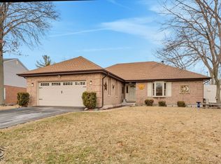 2858 E Bending Creek Trl, Crete, IL 60417