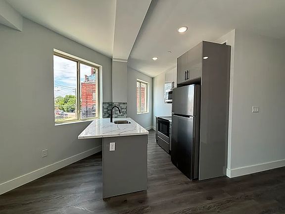 5th image of 675 N 41st St #4