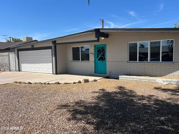 3652 W LAWRENCE Lane W, Phoenix, AZ 85051