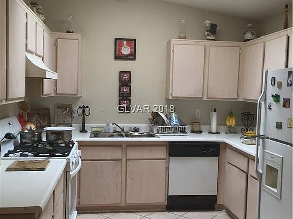 4th image of 2409 Shady Hill Ave