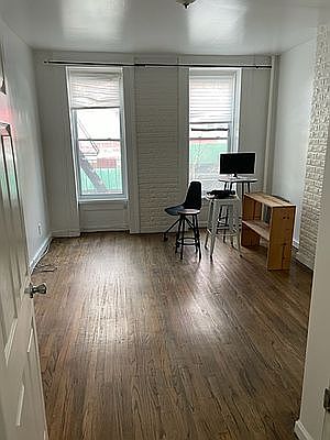 1st image of 534 W 46th St APT 2E
