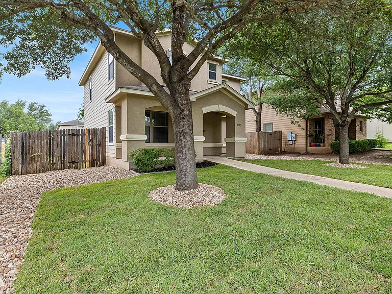 5705 Viewpoint Dr #A — Photo 2