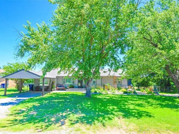 1527 S 5th St, Chickasha, OK 73018