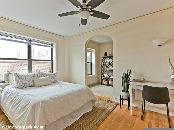 5th image of 1824 N Lincoln Park W #1214