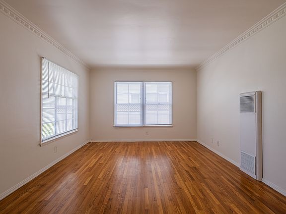 2nd image of 756 S Plymouth Blvd #6