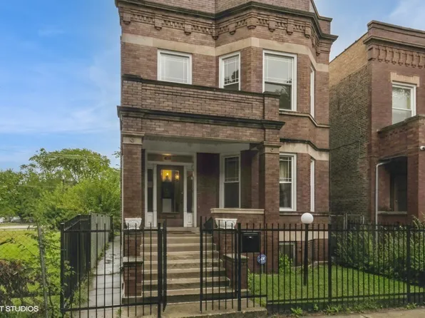 6111 S Champlain Ave, Chicago, IL 60637