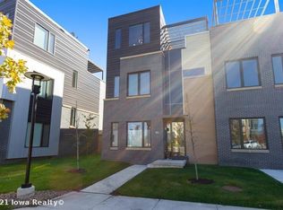 129 E Center St, Des Moines, IA 50309