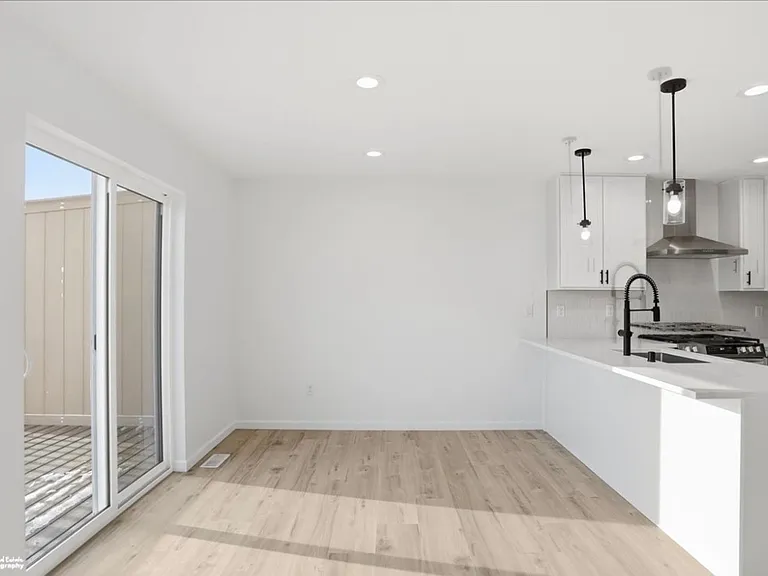 336 W Ashbrook Dr — Photo 27