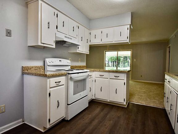 4th image of 3825 Bryn Mawr Dr