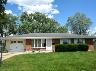 631 S Springinsguth Rd, Schaumburg, IL 60193