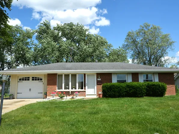 631 S Springinsguth Rd, Schaumburg, IL 60193