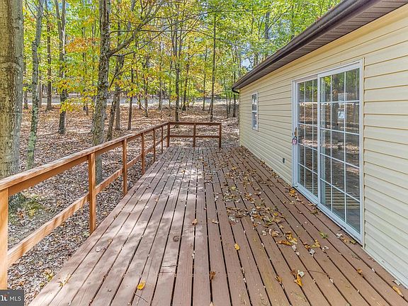 3rd image of 33 Maple Ln