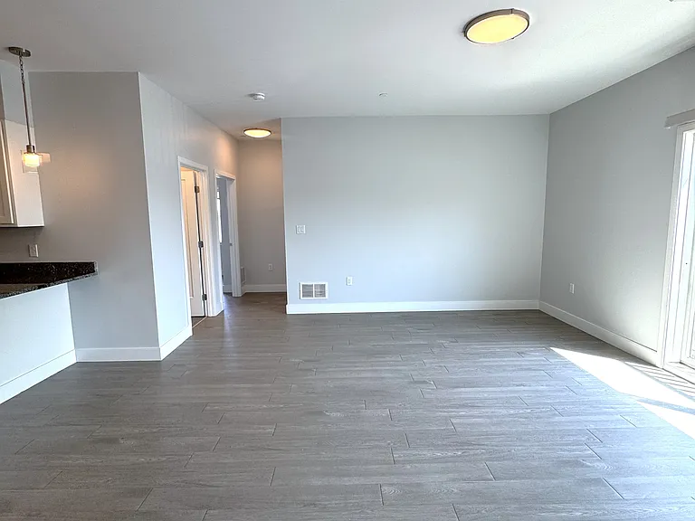 118 Old Colony Ave #422 — Photo 5
