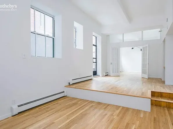 143 Avenue B APT 4A, New York, NY 10009