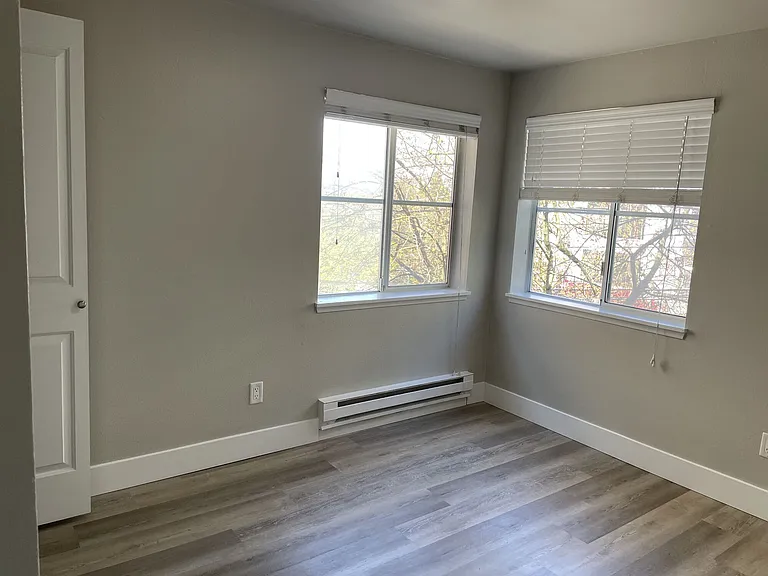 Vesper Apartments — Photo 34