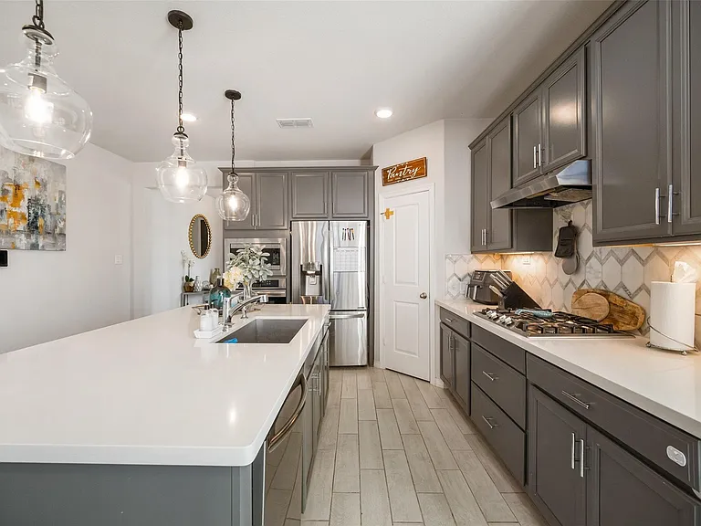 1811 Smithers Landing Dr — Photo 9