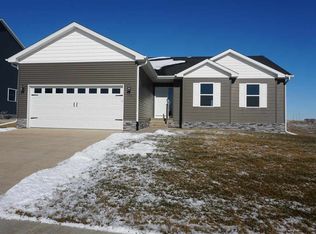 103 Cherry Ln, Riverside, IA 52327