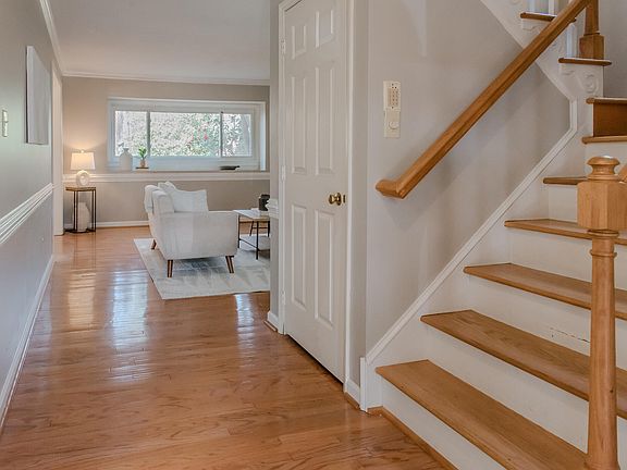 2nd image of 2884 Wycliff Rd