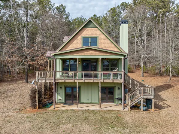 785 Wolfskin Rd, Arnoldsville, GA 30619