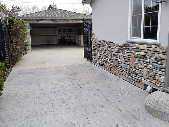 5th image of 2223 Hicks Ave