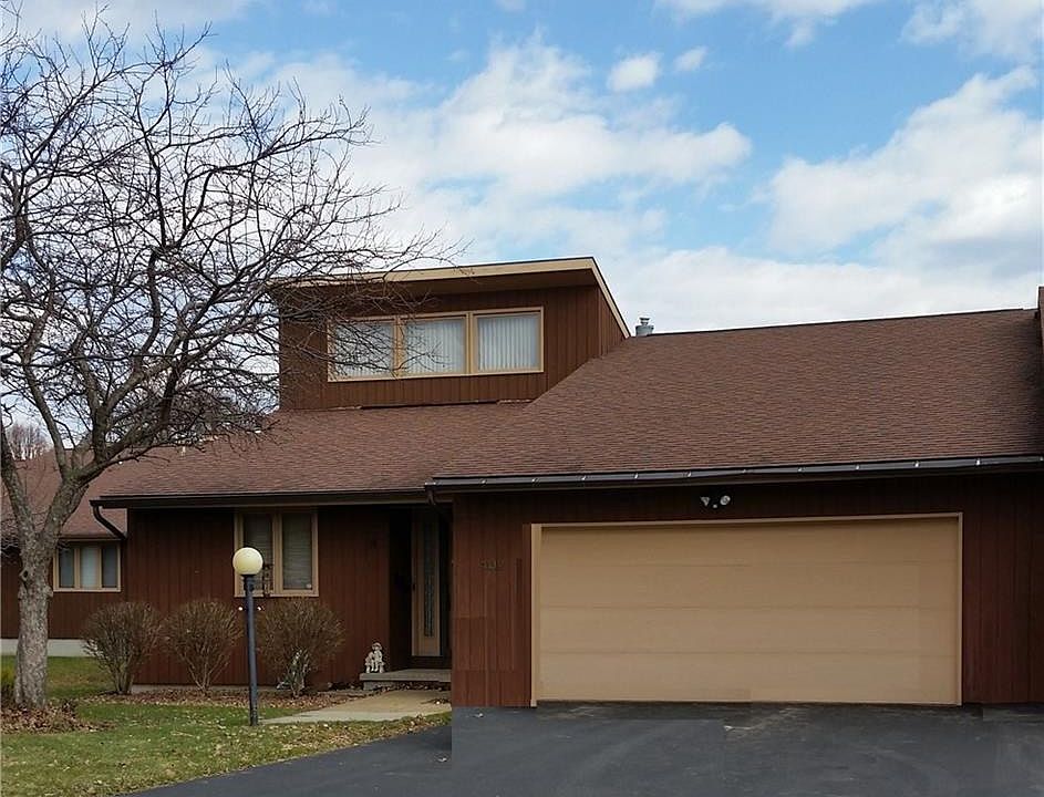 1st image of 102 Lancelot Ln