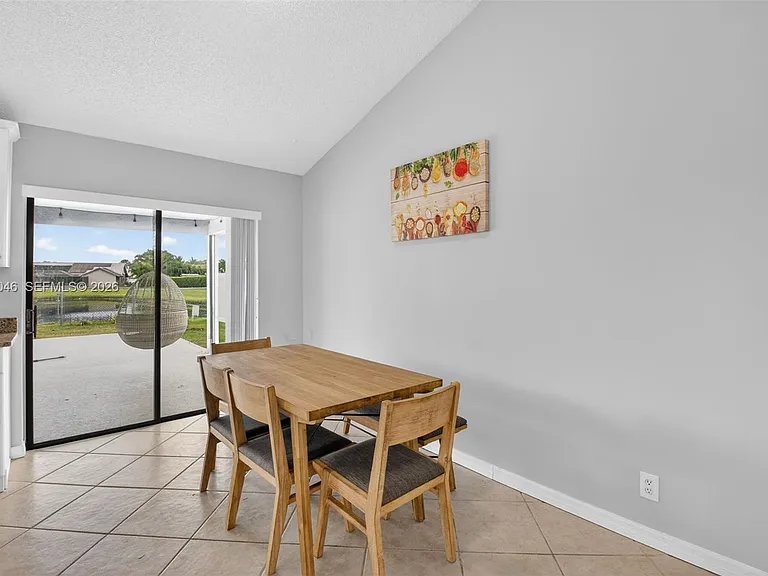 6043 Sunberry Cir — Photo 9