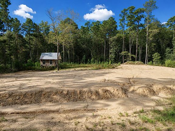 3rd image of 15782 Largent Dr