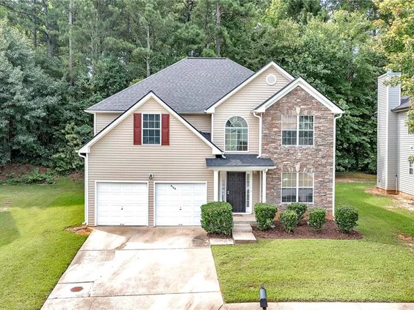 4154 Kensington Cv, College Park, GA 30349