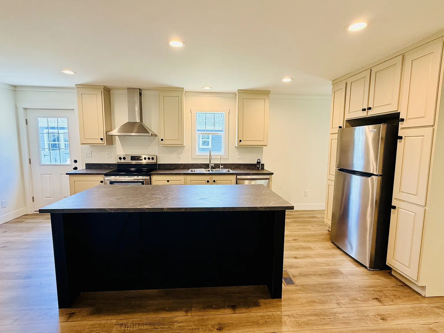 Wilkins- 6541 Big Stone Beach Rd, Milfo — Photo 3
