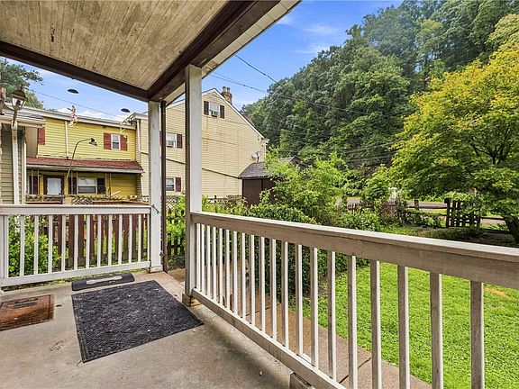 4th image of 3318 Spring Garden Rd