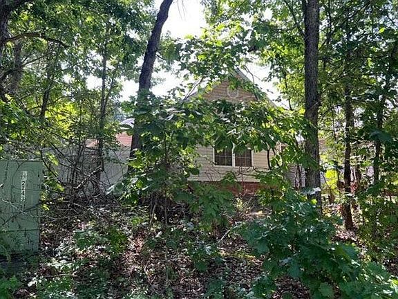 2nd image of 1 Spring Ln
