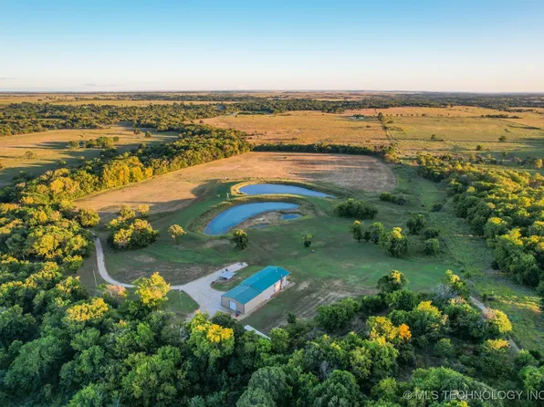 428747 E 20th Rd, Welch, OK 74369