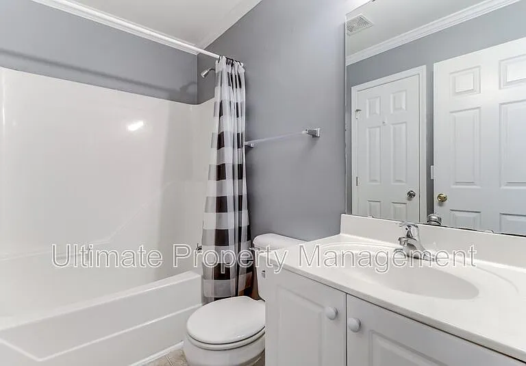 502 Shortfin Dr — Photo 14