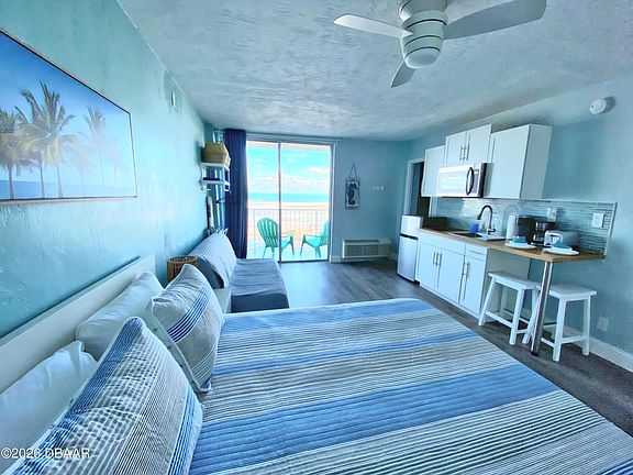 5th image of 1233 Atlantic Ave #233