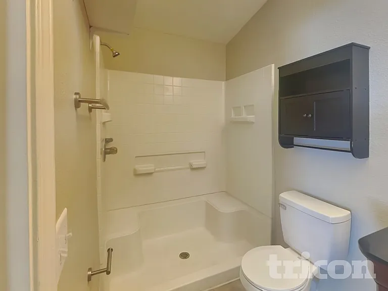 12532 Evington Point Dr — Photo 9