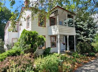 122 N Clinton St, Poughkeepsie, NY 12601