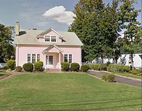 27 Arrandale Ave Photo 1