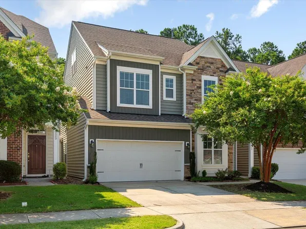 531 Finnbar Dr, Cary, NC 27519