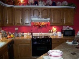 2024 Ridgefield Rd, Johnson City, TN 37601