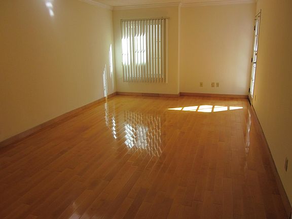 2nd image of 4300 Beverly Glen Blvd APT 114