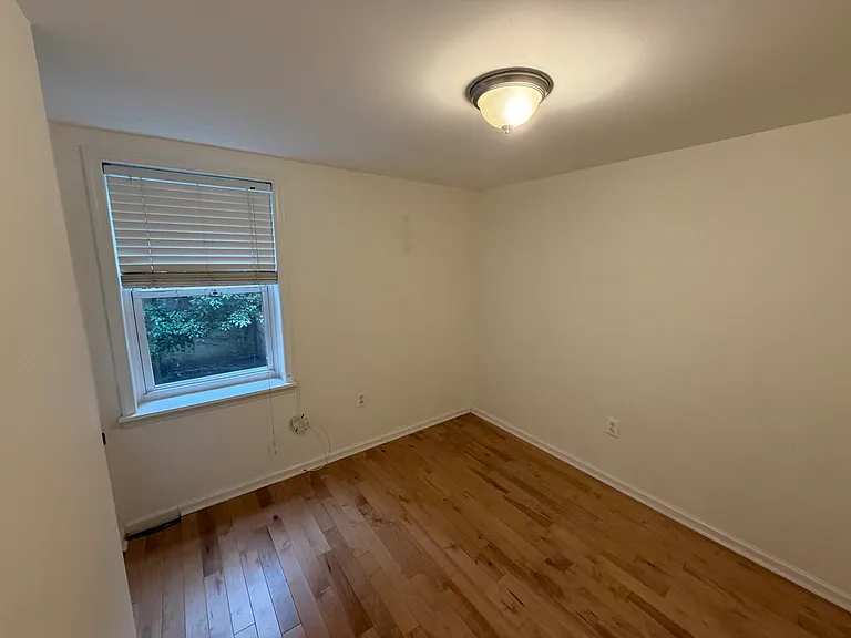 2143 E Sergeant St — Photo 5
