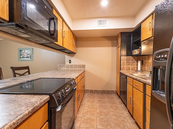 3rd image of 3839 Montgomery Blvd NE APT 703