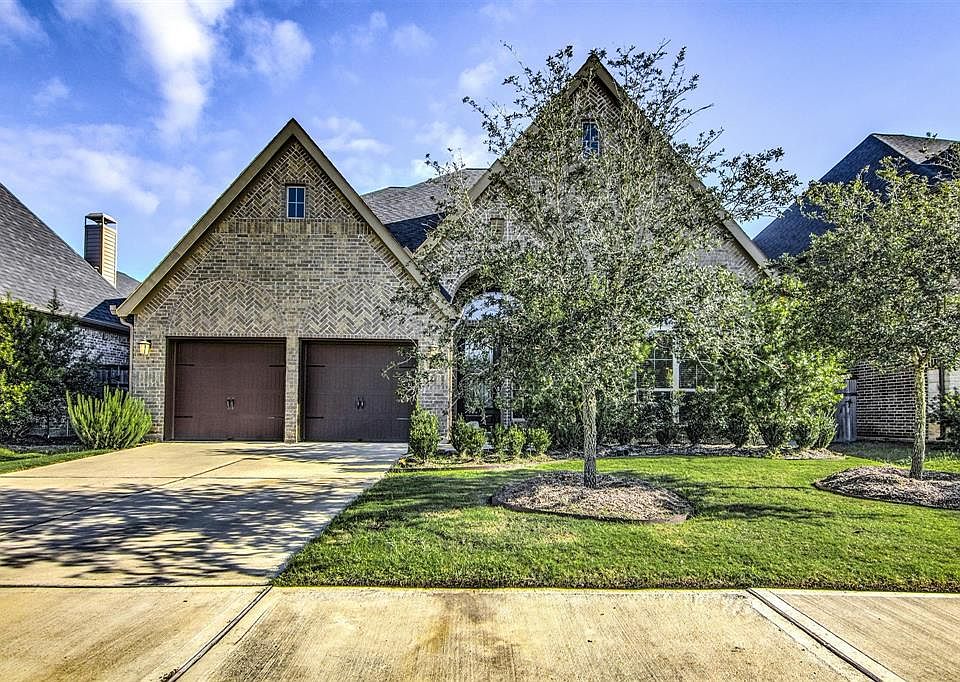 1st image of 28107 Twin Knolls Ln