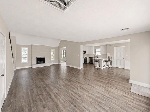 5th image of 7723 Fountaingrove Ln