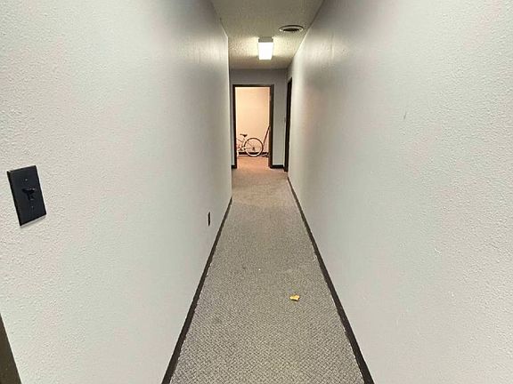 5th image of 2615 12th Ave S #1