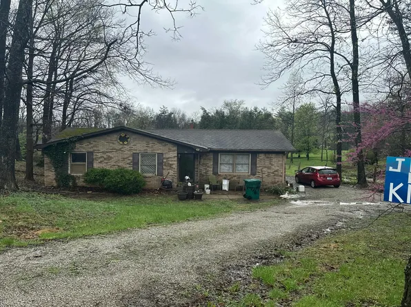 943 Tanglewood Rd, Shepherdsville, KY 40165