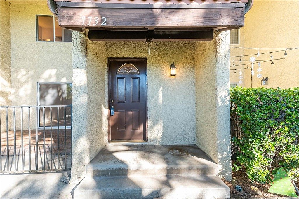 7732 Via Napoli, Burbank, CA 91504 Zillow